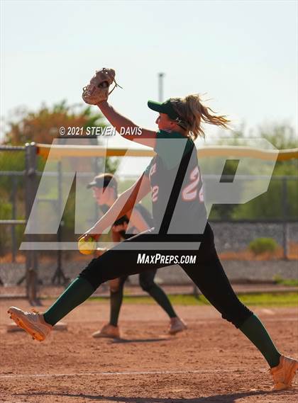 Thumbnail 3 in Campo Verde @ Williams Field photogallery.