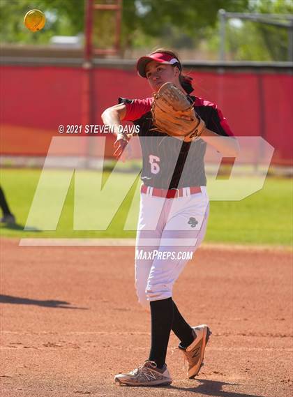 Thumbnail 1 in Campo Verde @ Williams Field photogallery.