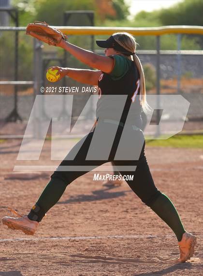 Thumbnail 1 in Campo Verde @ Williams Field photogallery.