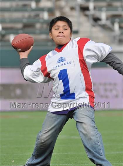 Thumbnail 3 in Campolindo vs. Washington Union (CIF State D3 Final) photogallery.