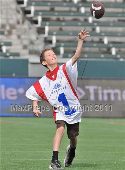 Thumbnail 2 in Campolindo vs. Washington Union (CIF State D3 Final) photogallery.