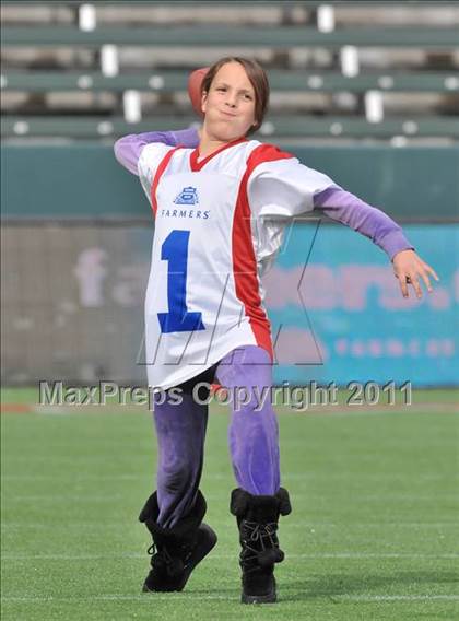 Thumbnail 3 in Campolindo vs. Washington Union (CIF State D3 Final) photogallery.