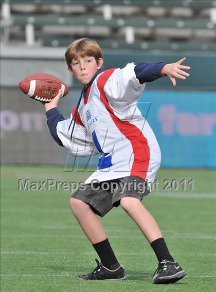 Thumbnail 1 in Campolindo vs. Washington Union (CIF State D3 Final) photogallery.