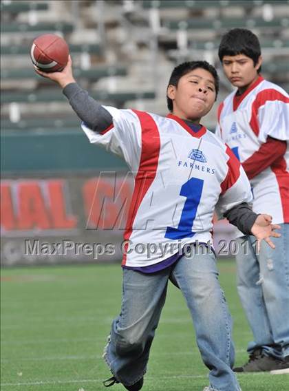 Thumbnail 3 in Campolindo vs. Washington Union (CIF State D3 Final) photogallery.