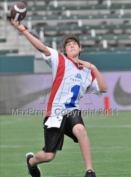 Thumbnail 3 in Campolindo vs. Washington Union (CIF State D3 Final) photogallery.