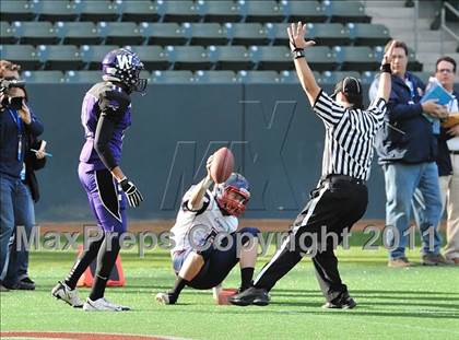 Thumbnail 3 in Campolindo vs. Washington Union (CIF State D3 Final) photogallery.