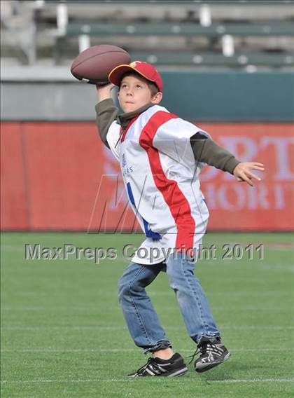 Thumbnail 1 in Campolindo vs. Washington Union (CIF State D3 Final) photogallery.