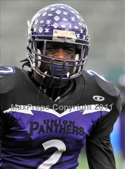 Thumbnail 3 in Campolindo vs. Washington Union (CIF State D3 Final) photogallery.