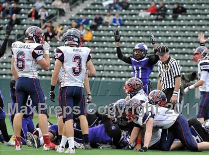 Thumbnail 3 in Campolindo vs. Washington Union (CIF State D3 Final) photogallery.