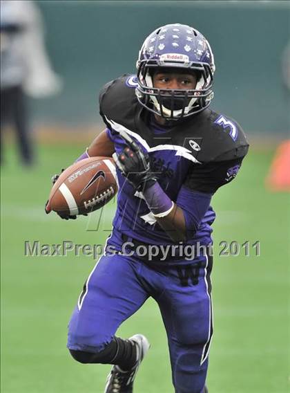 Thumbnail 1 in Campolindo vs. Washington Union (CIF State D3 Final) photogallery.