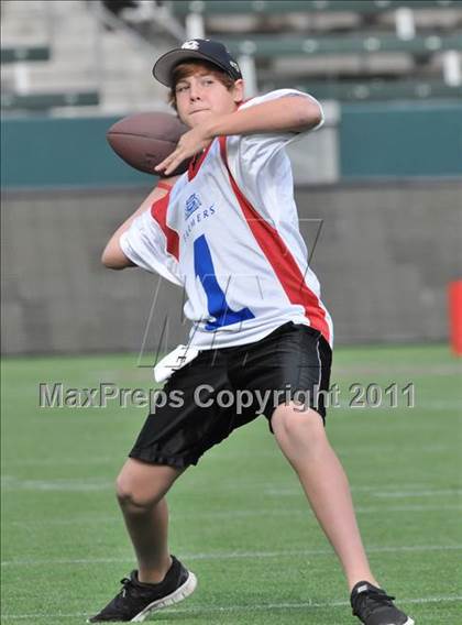 Thumbnail 2 in Campolindo vs. Washington Union (CIF State D3 Final) photogallery.