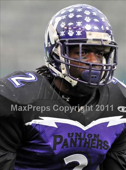 Thumbnail 1 in Campolindo vs. Washington Union (CIF State D3 Final) photogallery.