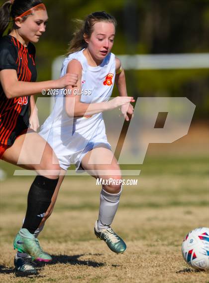Thumbnail 2 in Tabb vs. Gloucester (Scrimmage) photogallery.