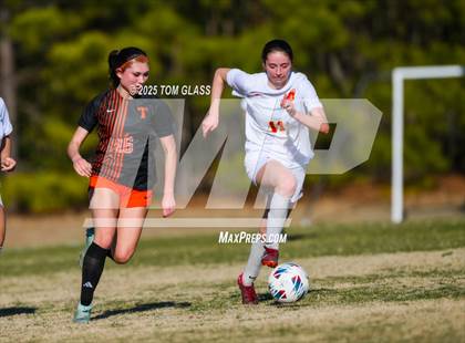 Thumbnail 3 in Tabb vs. Gloucester (Scrimmage) photogallery.