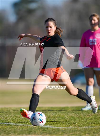 Thumbnail 3 in Tabb vs. Gloucester (Scrimmage) photogallery.