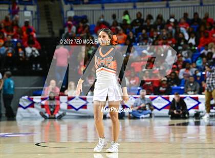 Thumbnail 3 in Nashville vs. Farmington (AAA 4A State Final) photogallery.