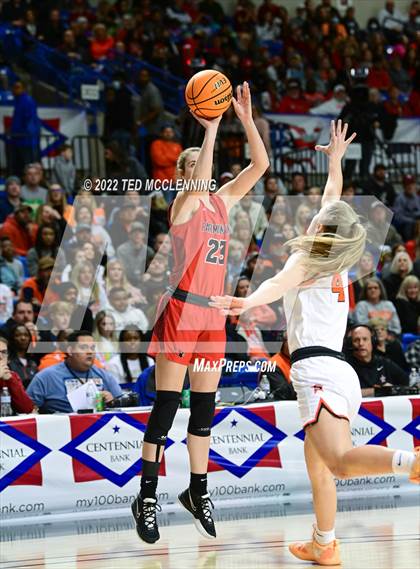 Thumbnail 3 in Nashville vs. Farmington (AAA 4A State Final) photogallery.