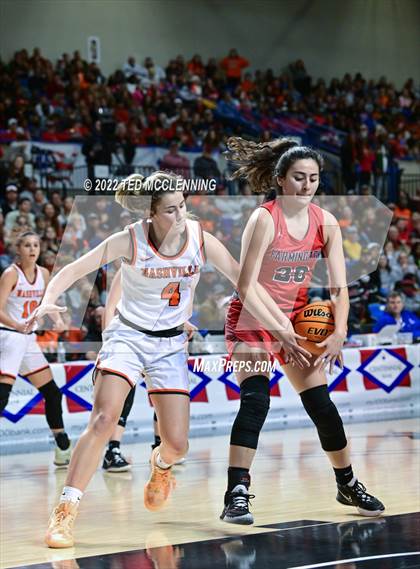 Thumbnail 3 in Nashville vs. Farmington (AAA 4A State Final) photogallery.