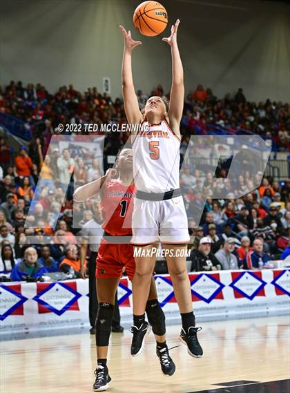 Thumbnail 1 in Nashville vs. Farmington (AAA 4A State Final) photogallery.