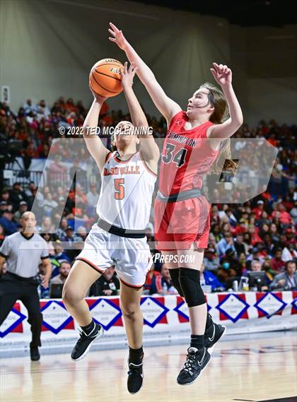 Thumbnail 2 in Nashville vs. Farmington (AAA 4A State Final) photogallery.