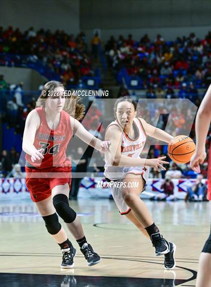 Thumbnail 1 in Nashville vs. Farmington (AAA 4A State Final) photogallery.