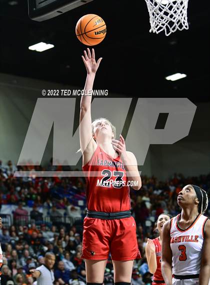 Thumbnail 2 in Nashville vs. Farmington (AAA 4A State Final) photogallery.