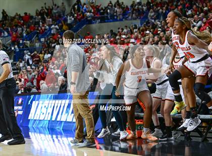 Thumbnail 3 in Nashville vs. Farmington (AAA 4A State Final) photogallery.