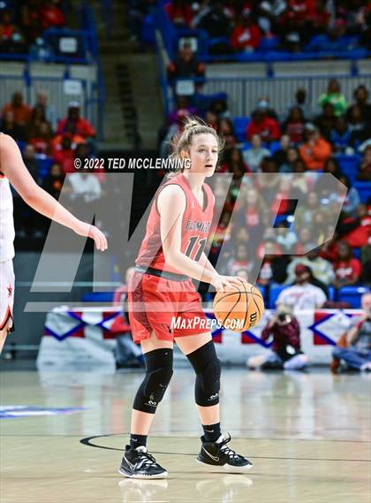 Thumbnail 3 in Nashville vs. Farmington (AAA 4A State Final) photogallery.