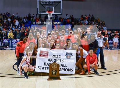 Thumbnail 1 in Nashville vs. Farmington (AAA 4A State Final) photogallery.