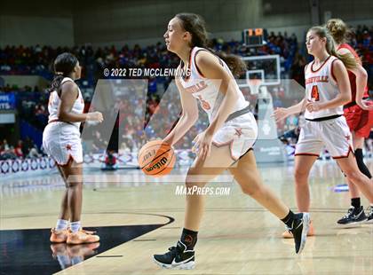 Thumbnail 1 in Nashville vs. Farmington (AAA 4A State Final) photogallery.