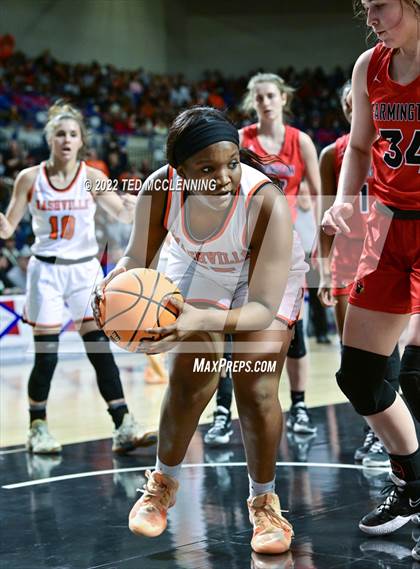Thumbnail 3 in Nashville vs. Farmington (AAA 4A State Final) photogallery.