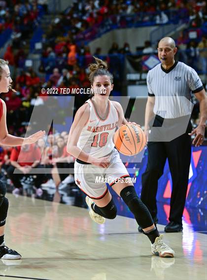 Thumbnail 3 in Nashville vs. Farmington (AAA 4A State Final) photogallery.