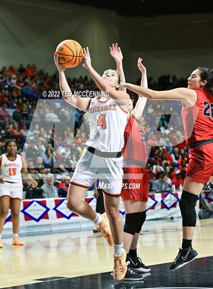 Thumbnail 3 in Nashville vs. Farmington (AAA 4A State Final) photogallery.