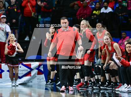 Thumbnail 2 in Nashville vs. Farmington (AAA 4A State Final) photogallery.