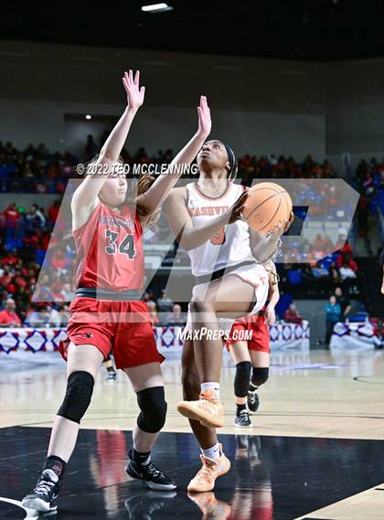 Thumbnail 2 in Nashville vs. Farmington (AAA 4A State Final) photogallery.