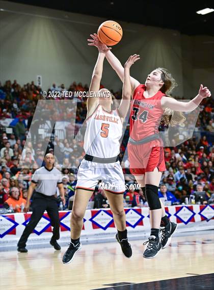 Thumbnail 3 in Nashville vs. Farmington (AAA 4A State Final) photogallery.
