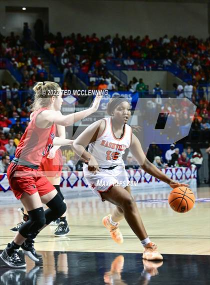 Thumbnail 2 in Nashville vs. Farmington (AAA 4A State Final) photogallery.