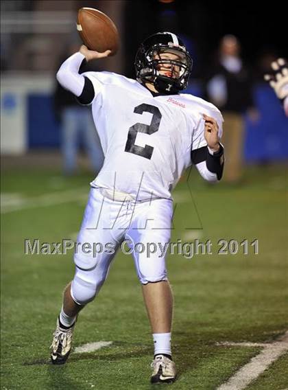 Thumbnail 2 in Freeport vs. Syosset photogallery.