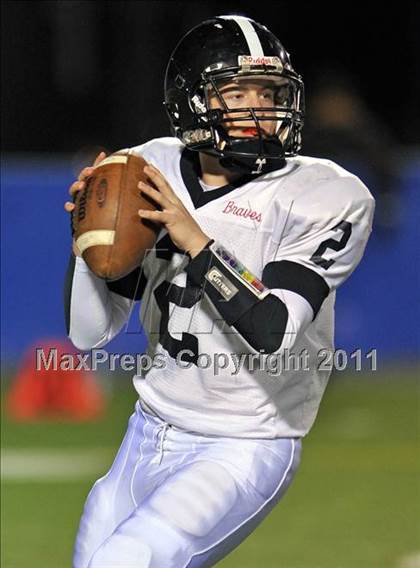 Thumbnail 2 in Freeport vs. Syosset photogallery.