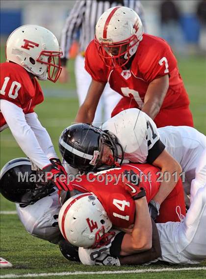 Thumbnail 3 in Freeport vs. Syosset photogallery.