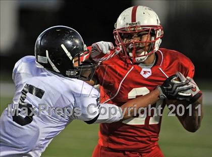 Thumbnail 3 in Freeport vs. Syosset photogallery.