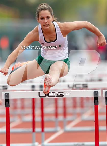 Thumbnail 2 in Harold Scott Invitational (100-Meter hurdles) photogallery.