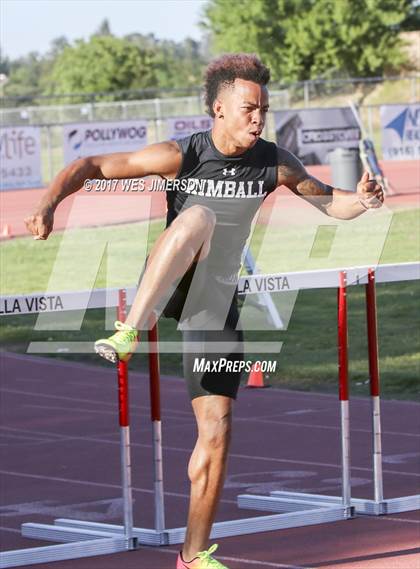 Thumbnail 3 in CIF Sac Joaquin Section Finals photogallery.
