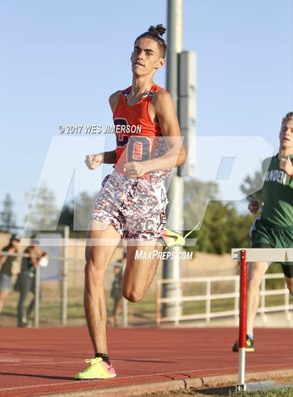 Thumbnail 2 in CIF Sac Joaquin Section Finals photogallery.