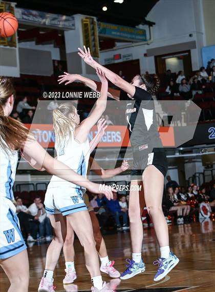 Thumbnail 3 in Westlake vs Croton-Harmon (Section 1 Class B Semifinal) photogallery.