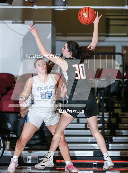 Thumbnail 2 in Westlake vs Croton-Harmon (Section 1 Class B Semifinal) photogallery.
