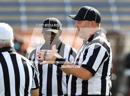 Thumbnail 3 in Charlotte Catholic vs. South Mecklenburg (Charlotte Kickoff Night) photogallery.