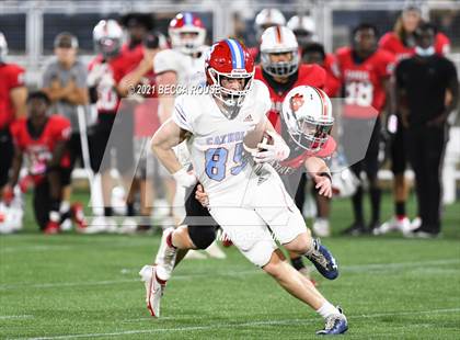 Thumbnail 2 in Charlotte Catholic vs. South Mecklenburg (Charlotte Kickoff Night) photogallery.