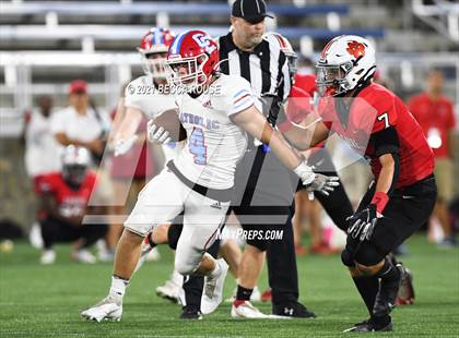 Thumbnail 3 in Charlotte Catholic vs. South Mecklenburg (Charlotte Kickoff Night) photogallery.