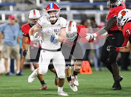 Thumbnail 3 in Charlotte Catholic vs. South Mecklenburg (Charlotte Kickoff Night) photogallery.